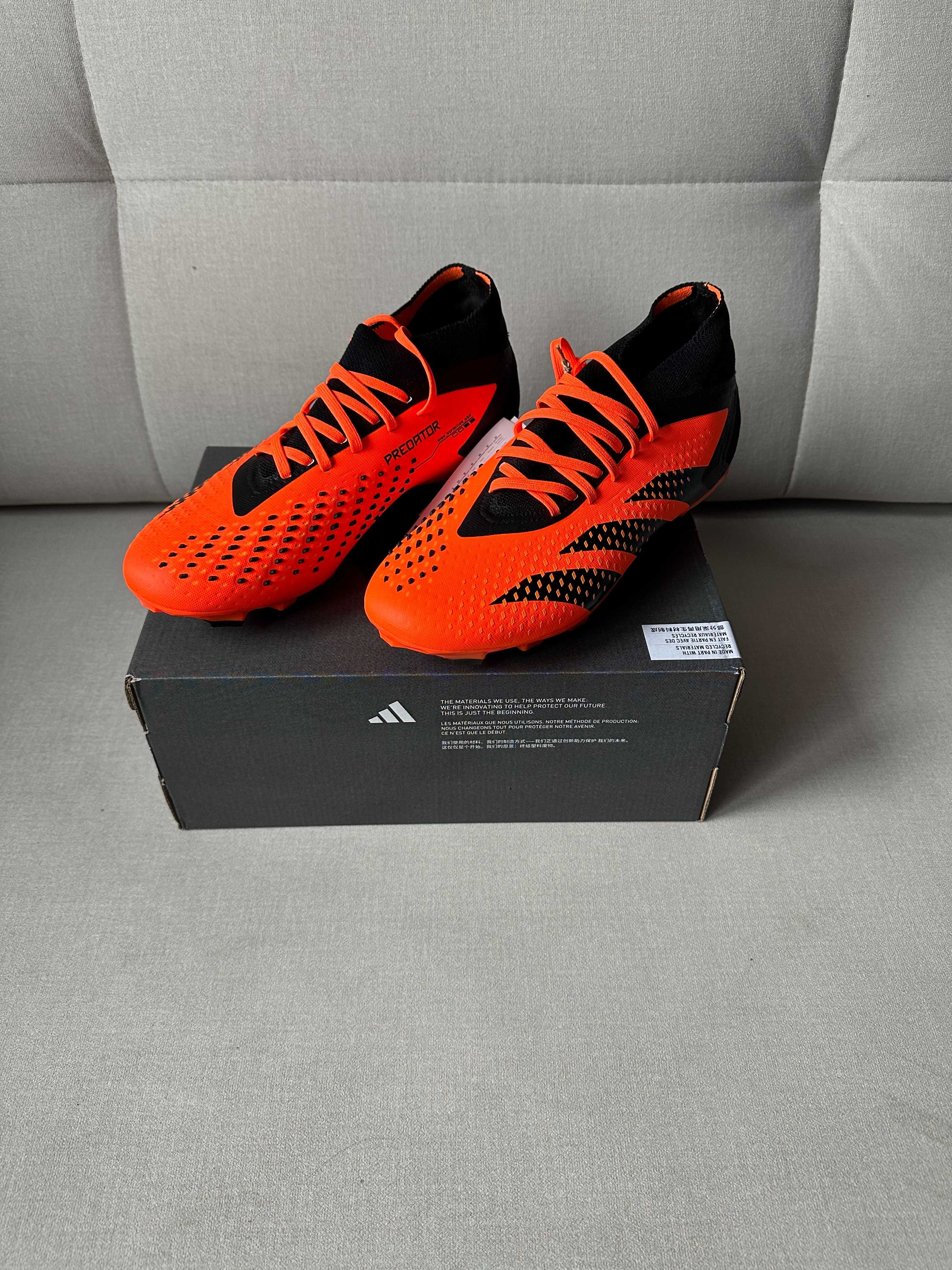 Buty piłkarskie Korki adidas Predator Accuracy.2 MG r. 42 2/3