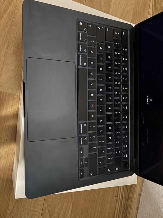 MacBooka Air 13.6 cala