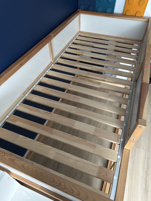 Łóżko marki ikea Kura