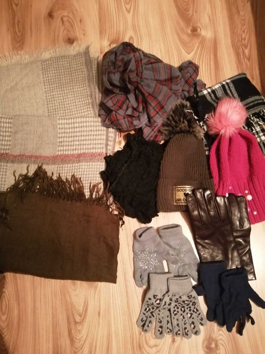 Szaliki, czapki, rękawiczki