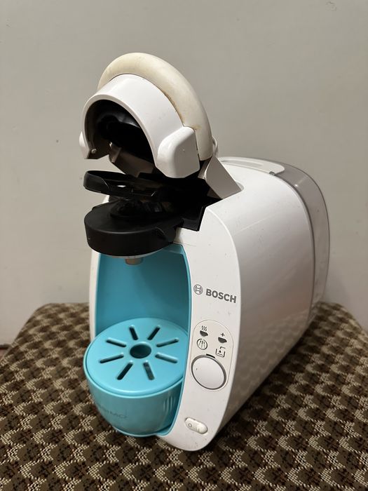 Maquina cafe Bosch Tassimo + capa extra