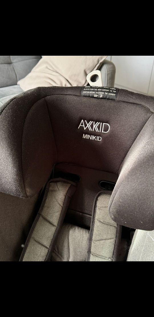 Fotelik samochodowy Axkid Minikid 2.0 Zielony RWF