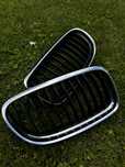Grill Nerki BMW E90 Lci srebrne oryginalne
