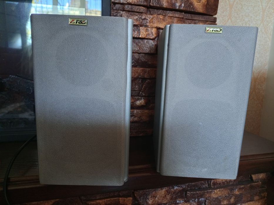 Активні колонки.