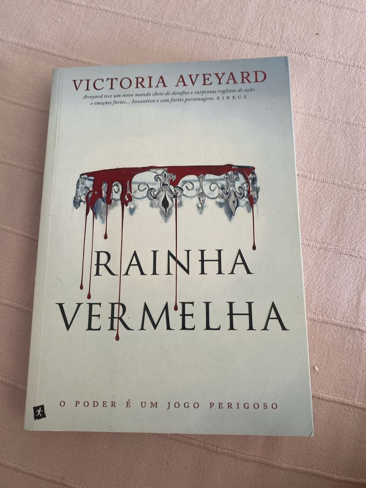 Rainha Vermelha de Victoria Aveyard