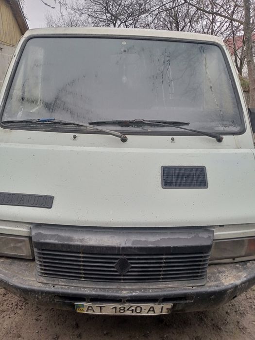 Продам бус Рено трафік