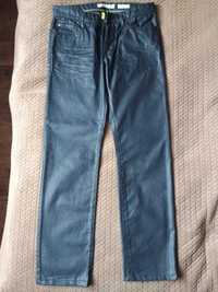 czarne jeansy 30/32 Stormberg