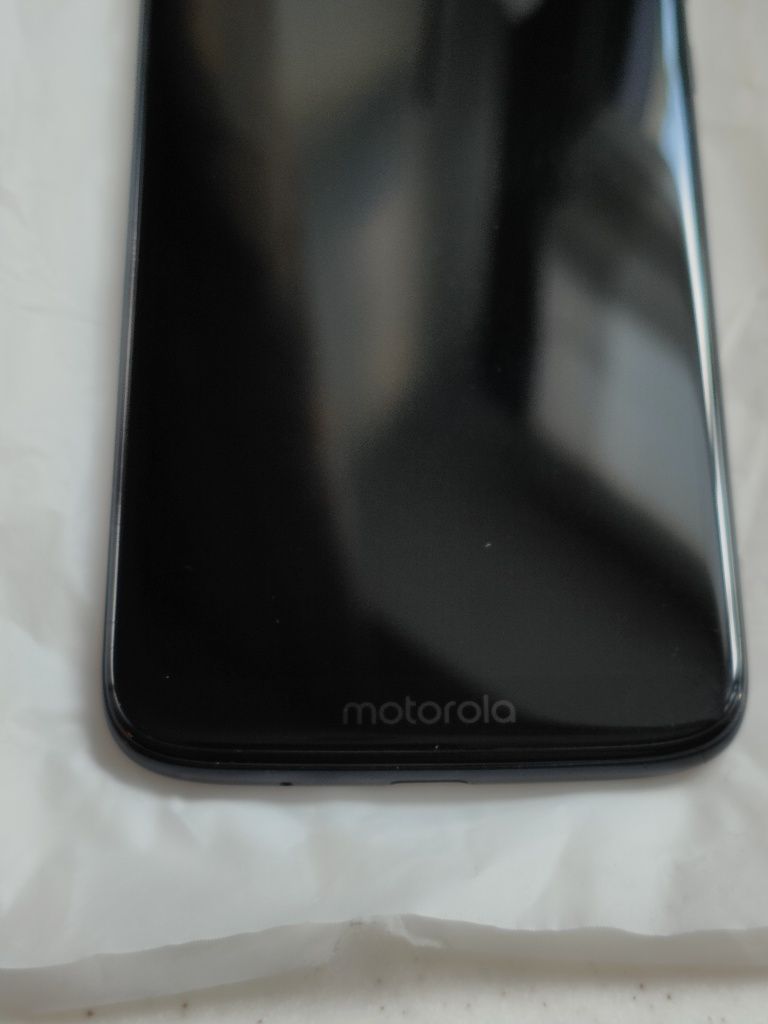Motorola Moto G7 Play 2/32GB Dual SIM granatowy - stan idealny