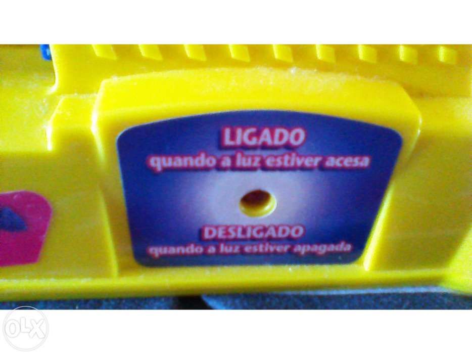 Maquina de fazer pastilhas elasticas