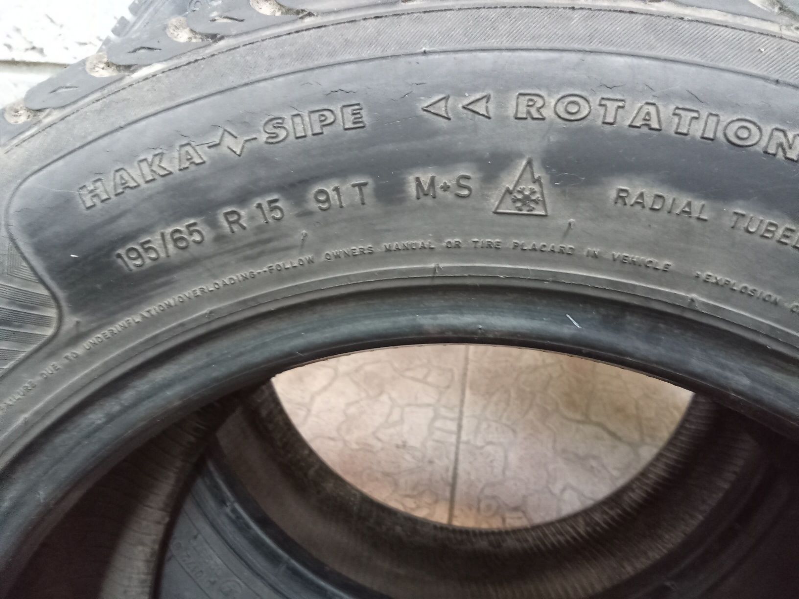 Диски с шинами 195/ 60 R 15 ;195/65,R 15; 235/65 R 17