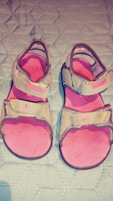 Sandały Nike dla dziewczynki