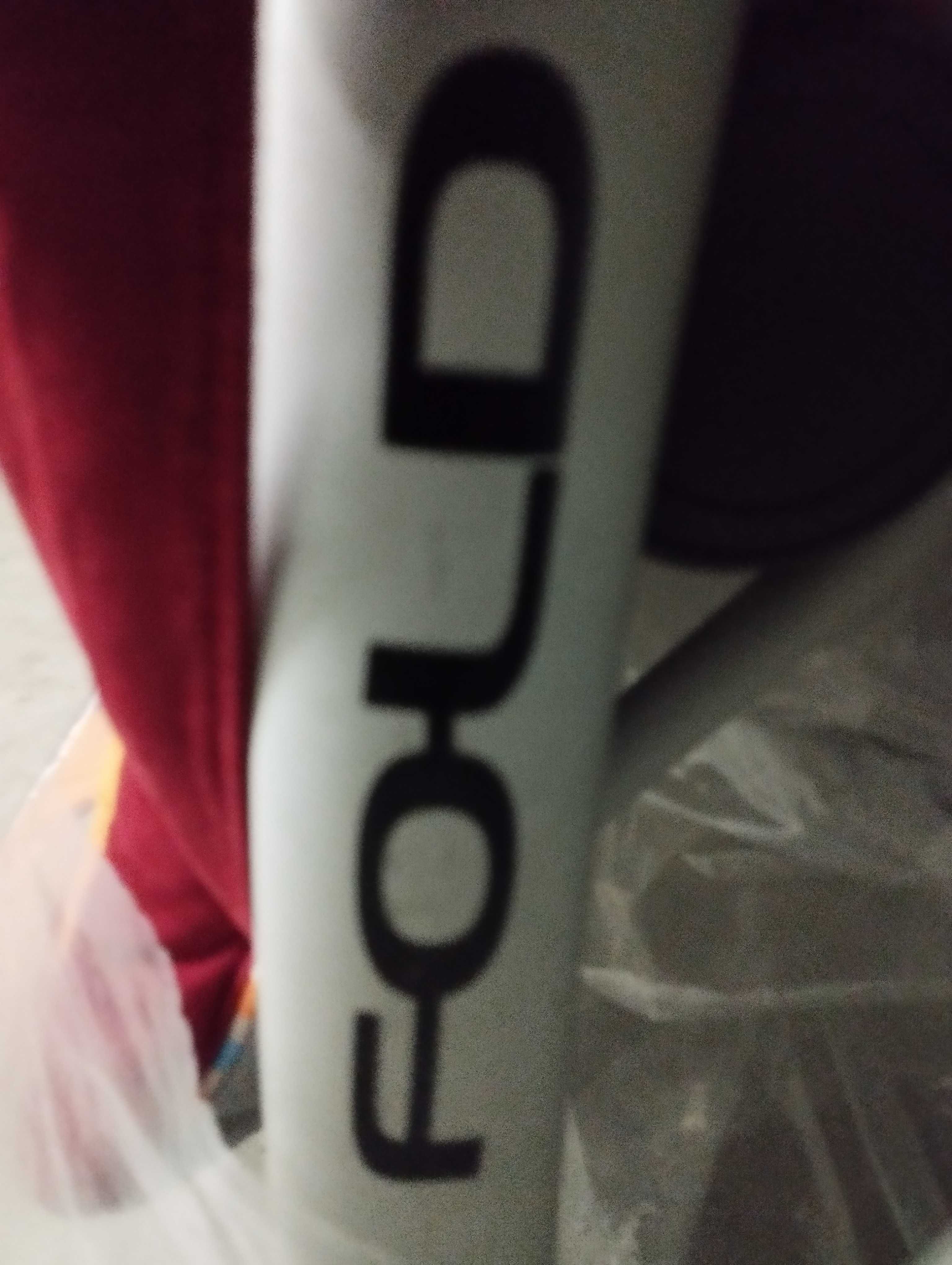Espreguiçadeira marca "FOLD"