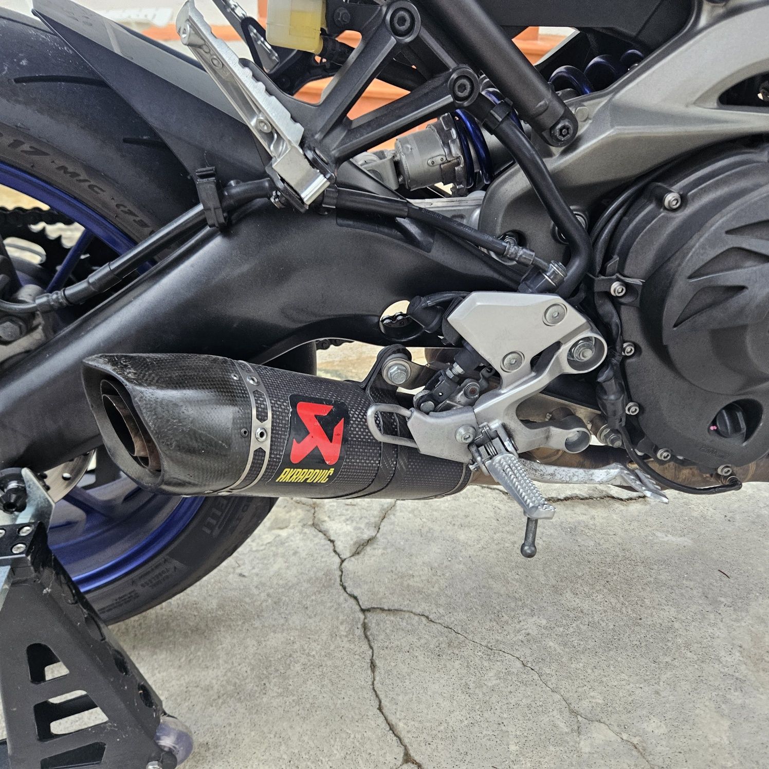 Yamaha MT-09 de 2015 - Ótimo Estado