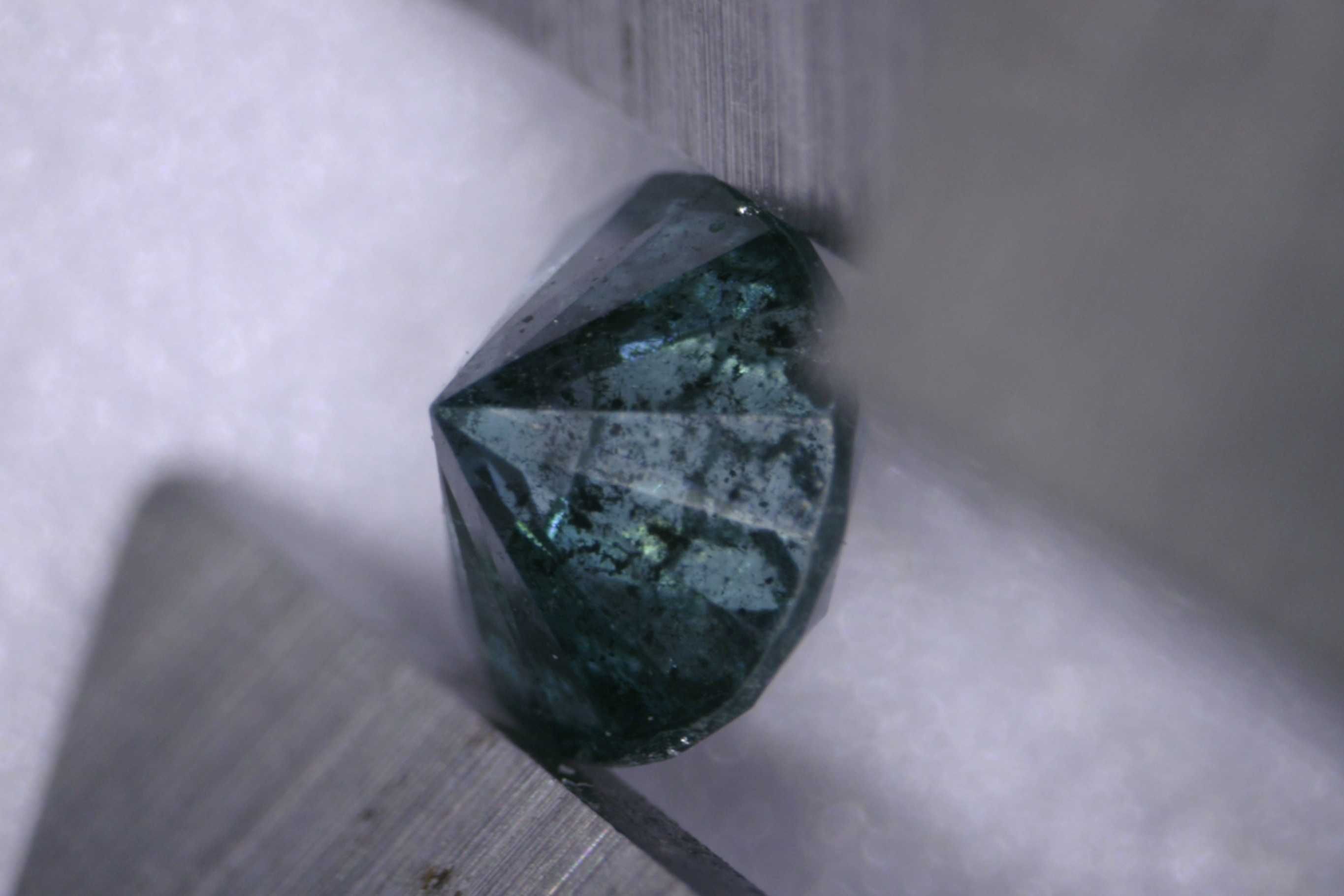 Diament 0.22ct Niebieski Brylant I3