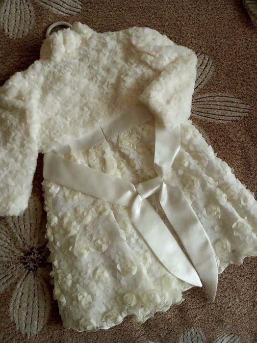 Платье новое нарядное