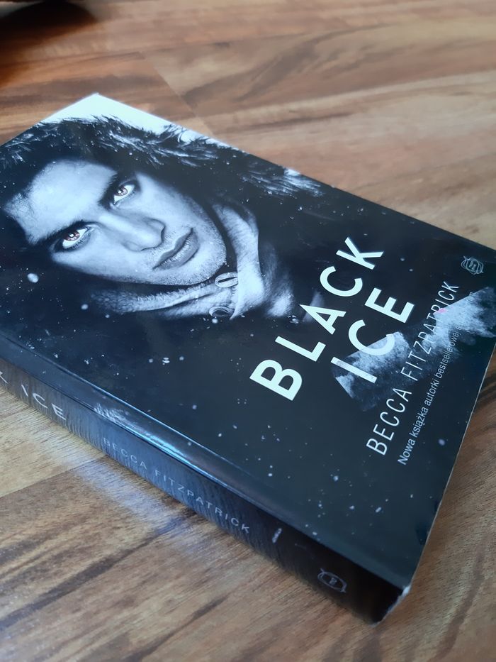 Książka Wołam "Black Ice" Becca Fitzpatrick