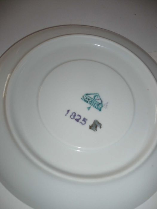 Serwis kawowy dla 6 osób z Chodzieży z okresu PRL