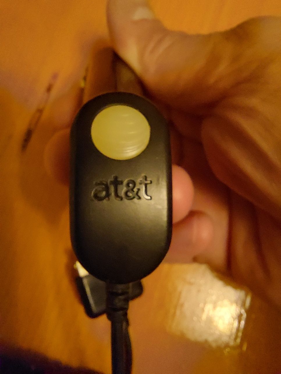 Автомобільна зарядка для Apple 30 pin.