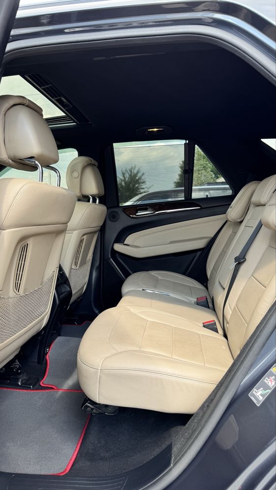 Mercedes-Benz W166 ML 250 BLUETEC 4 Matic 2015 р 2,1 Дизель 7АКПП