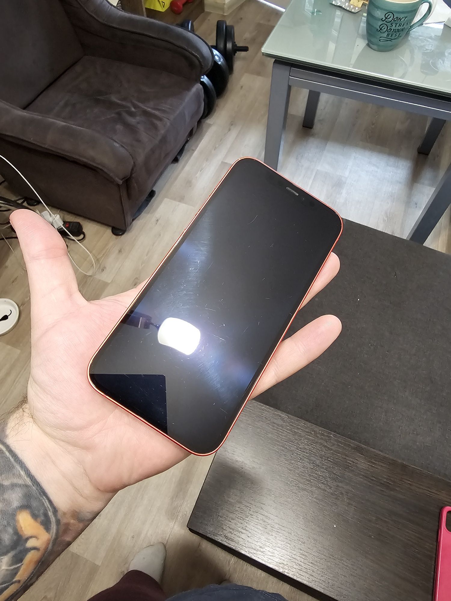 Продам iphone 12 256gb red+4 чехла