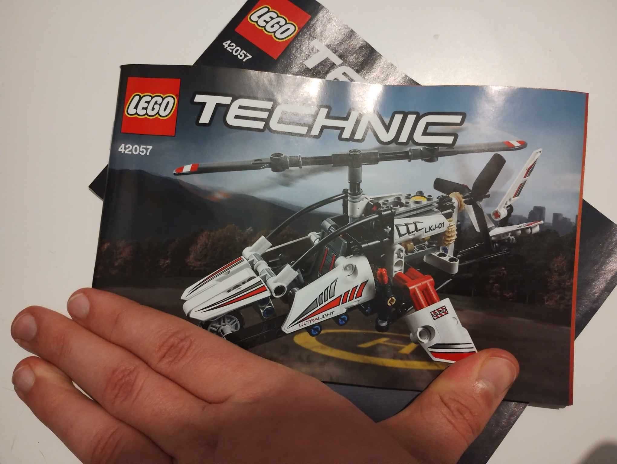 LEGO Technic 42057 Ultralekki śmigłowiec model 2 w 1