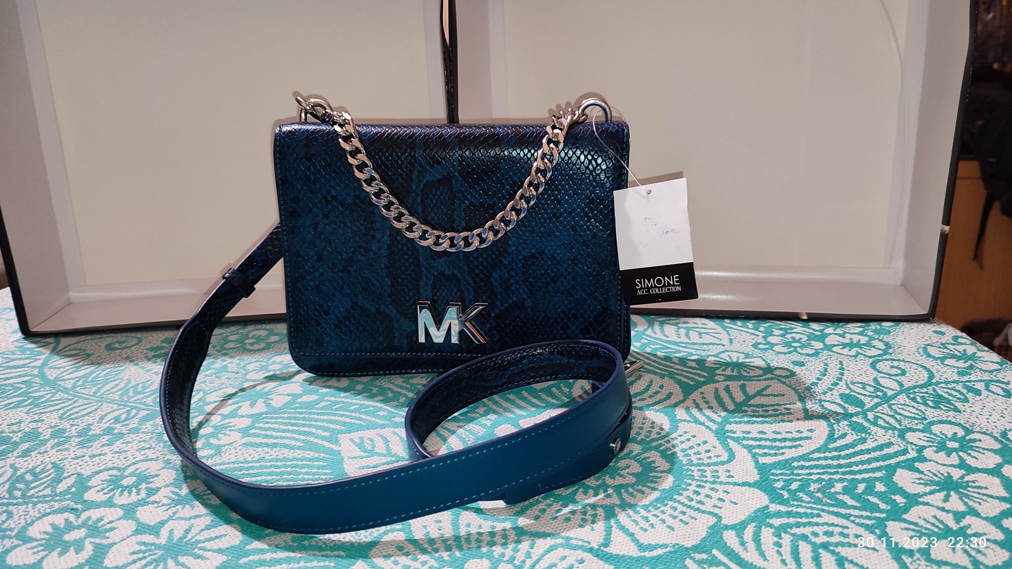 Продам нову шкіряну сумку Michael Kors