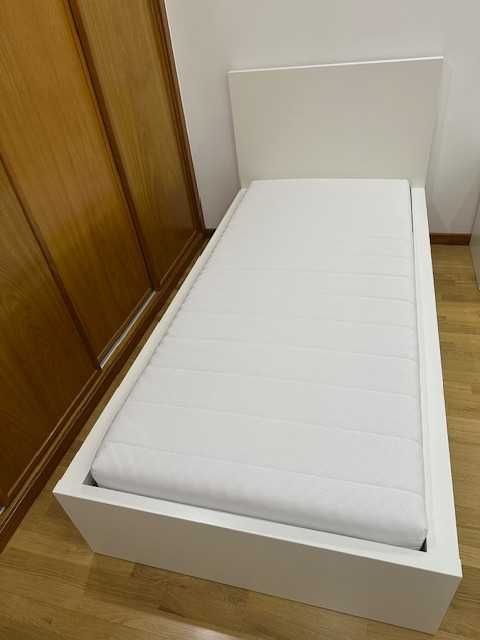Cama Solteiro 200x90 cm