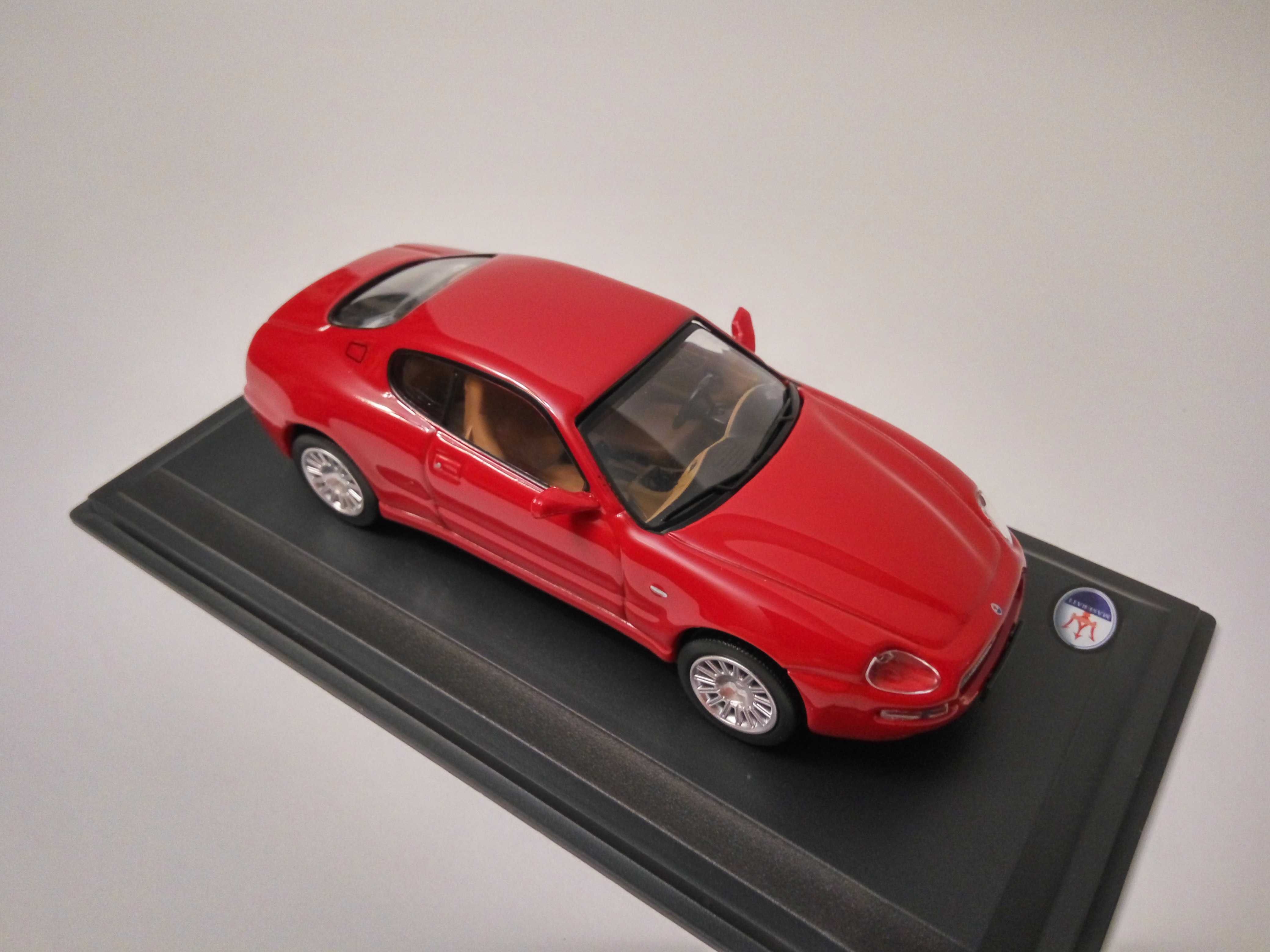 Модель 2002 Maserati Coupe Cambiocorsa, Leo Models 1:43