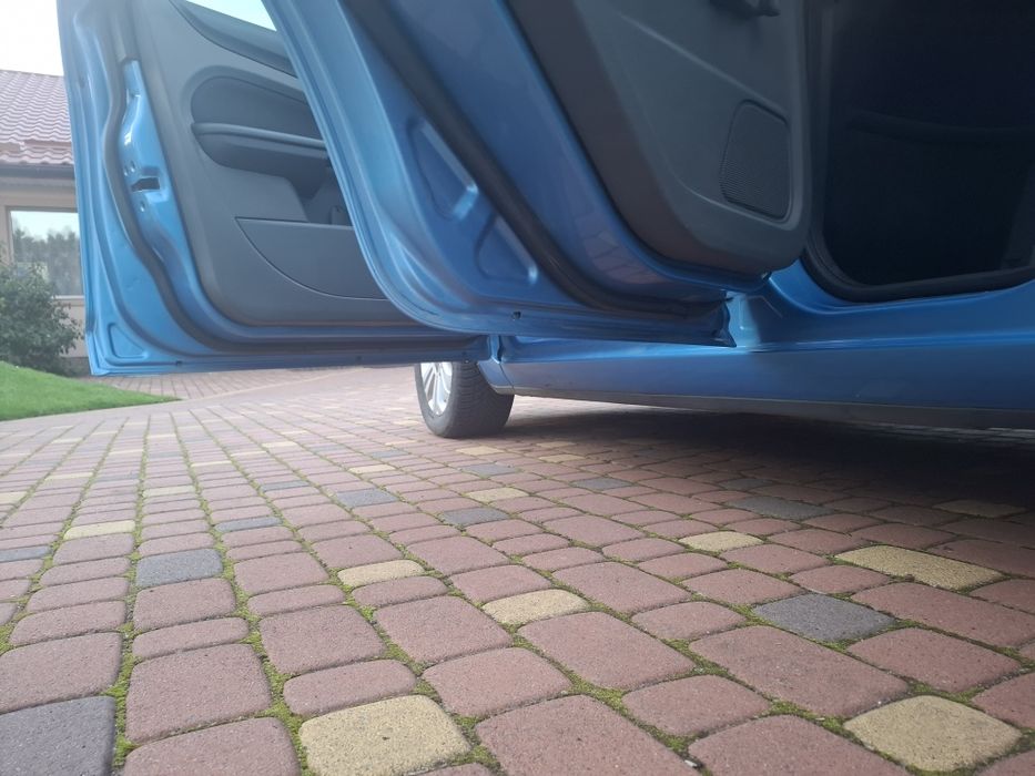 Ford Focus 2010р 1.6 бен/газ