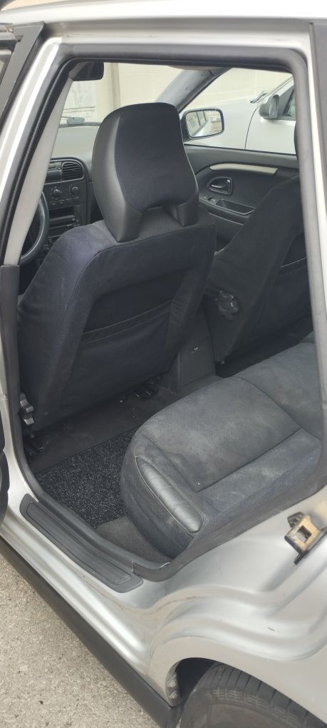 Volvo V40 1.9  CR