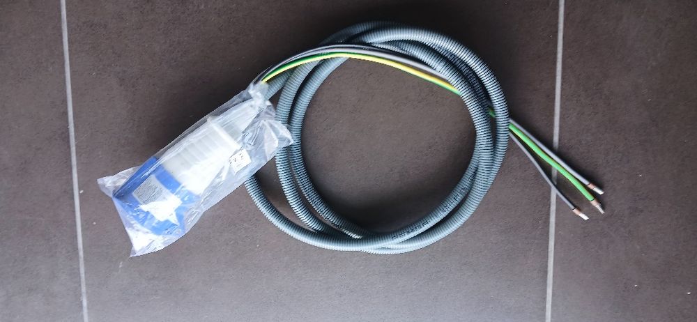 Ficha  32A e 3M de  5mm para carregadores