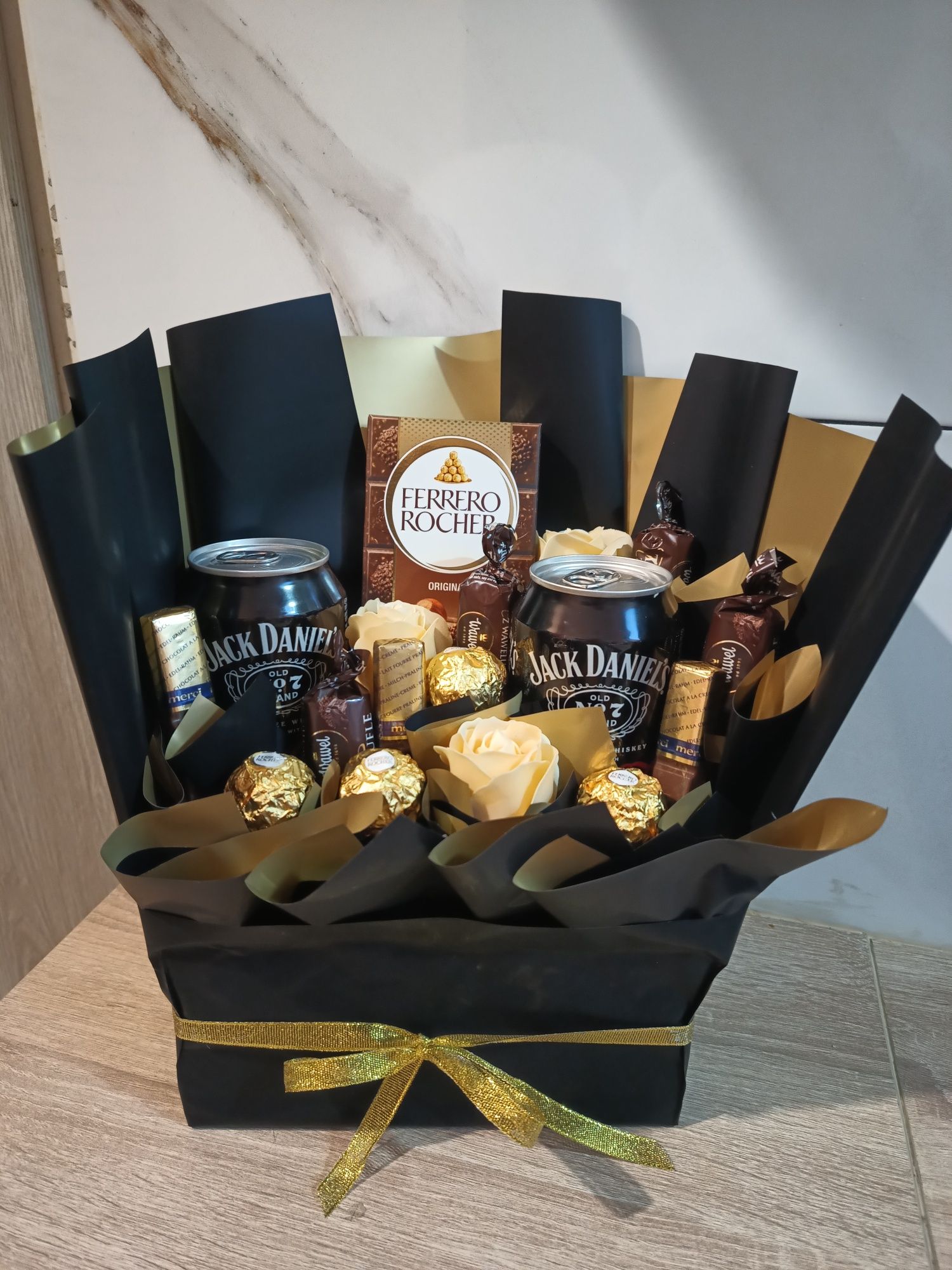 Box ze słodyczy dla Niego Słodki box na każdą okazję