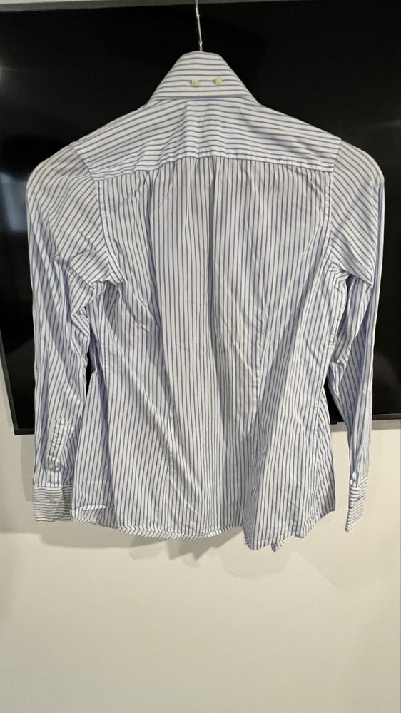 Camisas Sacoor em excelente estado