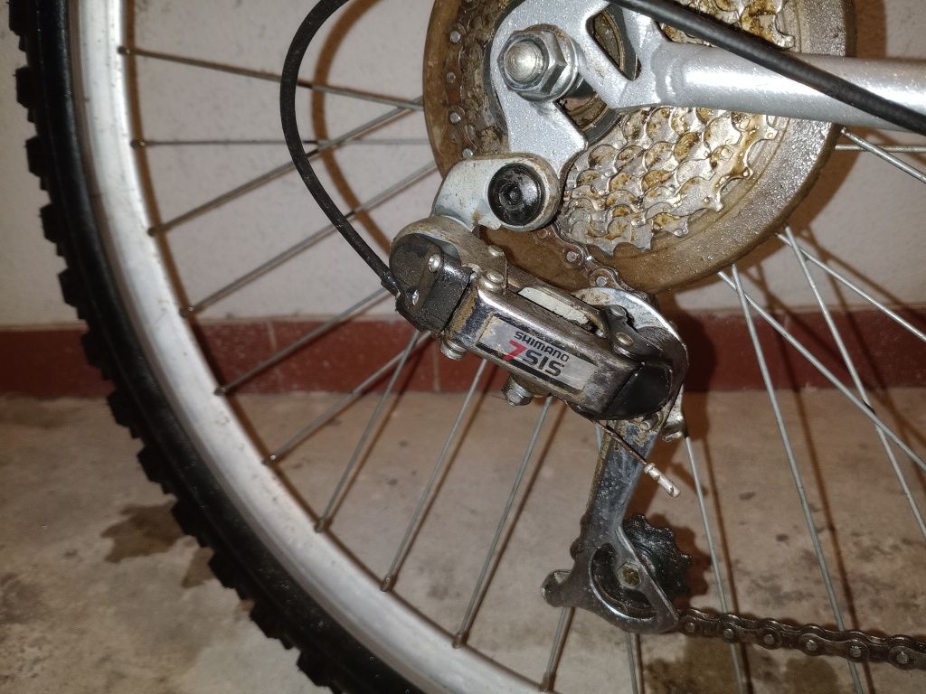Bicicleta roda 26 85€ excelente tudo original