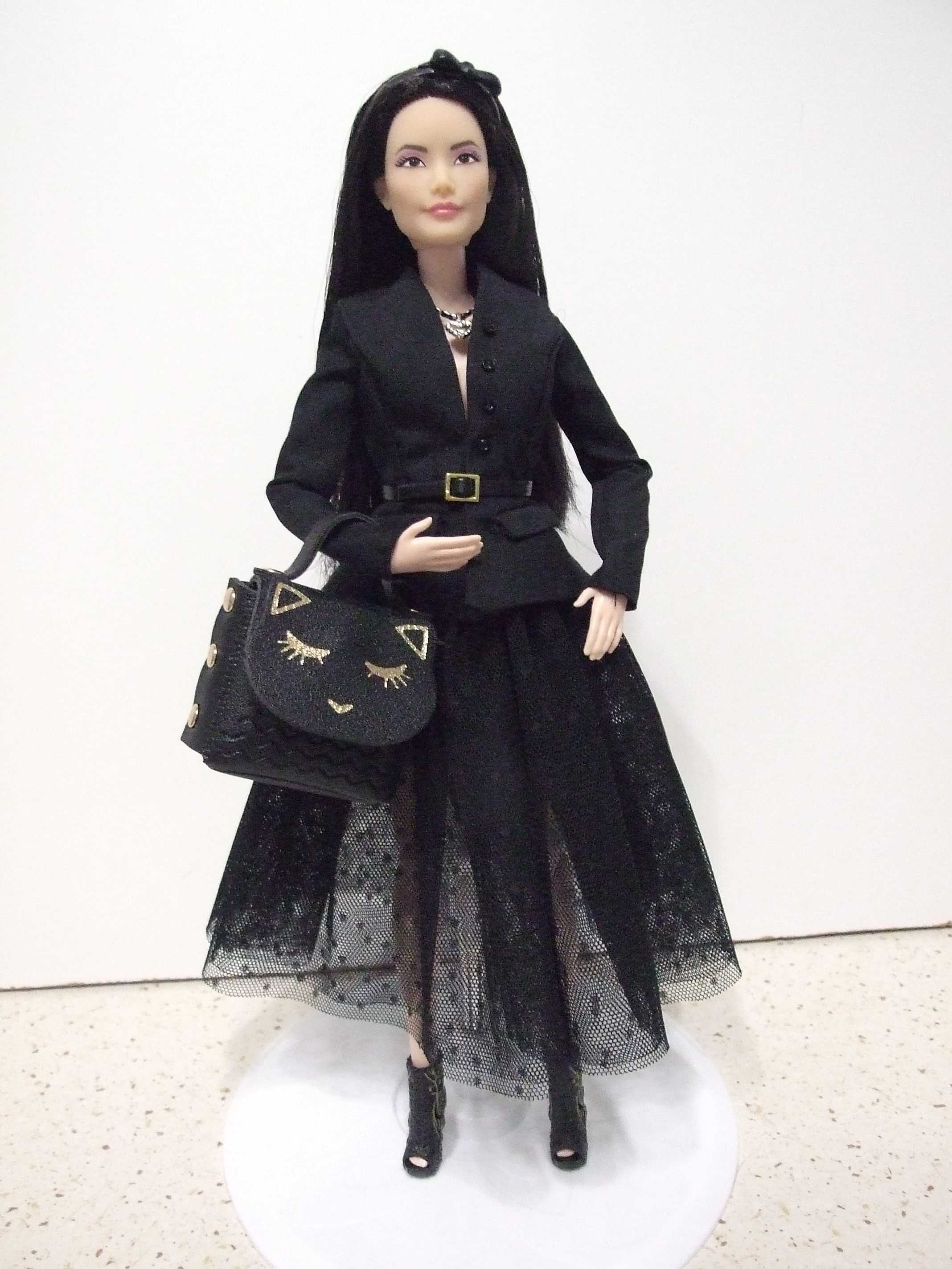 lalka Barbie Mattel made to move