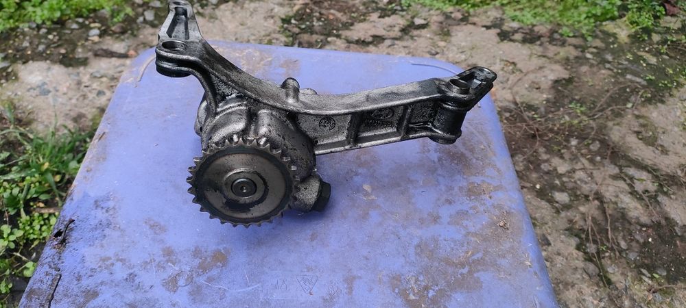 Масляний насос з балансирним валом Kia Sorento 2.5 CRDi