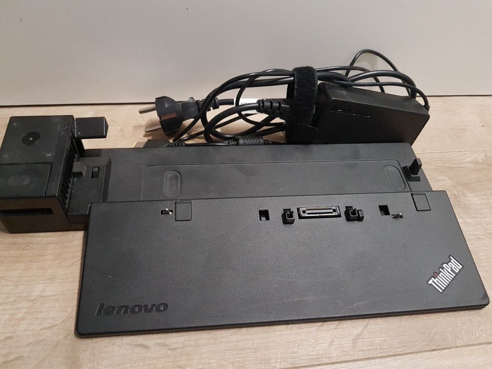 Stacja dokująca Lenovo pro dock 40A1 + zasilacz