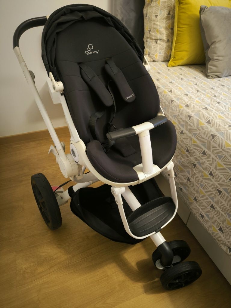 Carrinho de bebé Quinny
