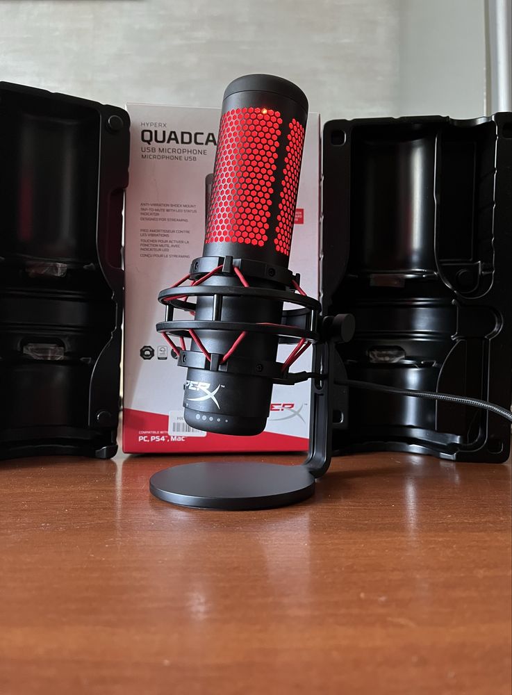 Продаю мікрофон HyperX QuadCast