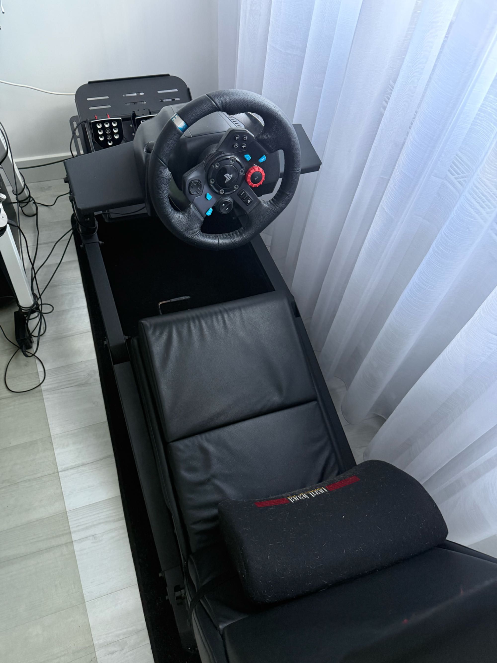 Stelaż Next Level Racing F-GT, Fanatec club sport V3, Logitech g29