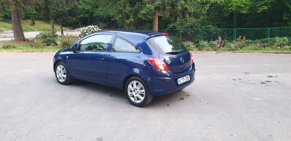 Opel Corsa D 1.2 2007r