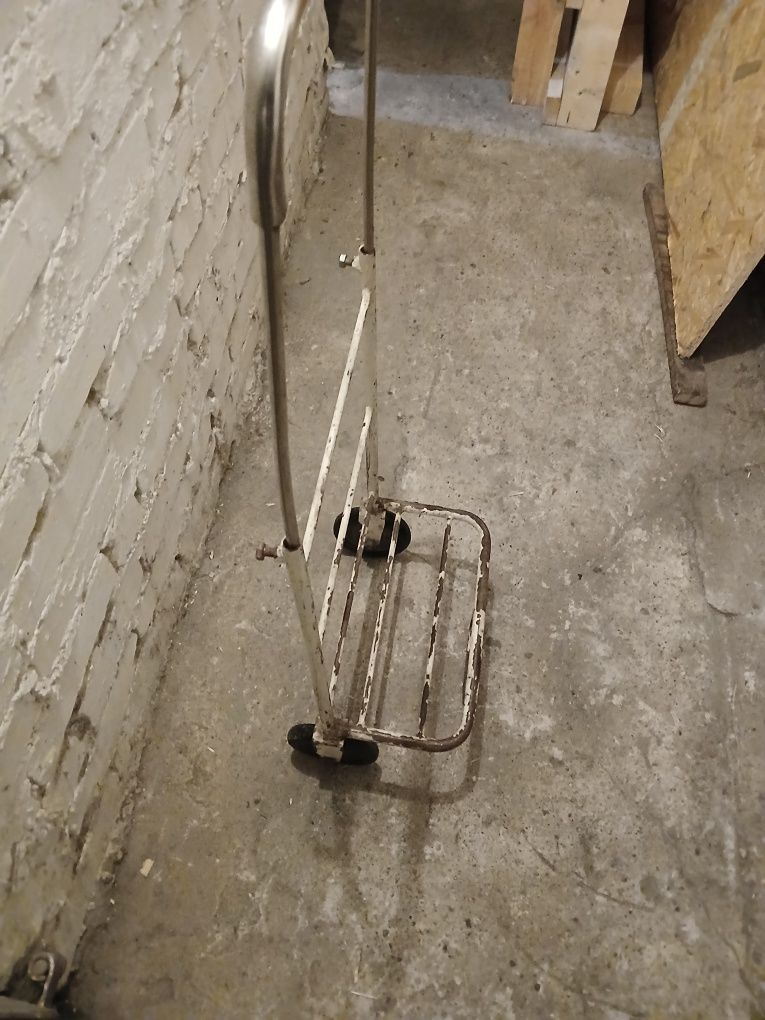 Sprzedam wozek transportowy