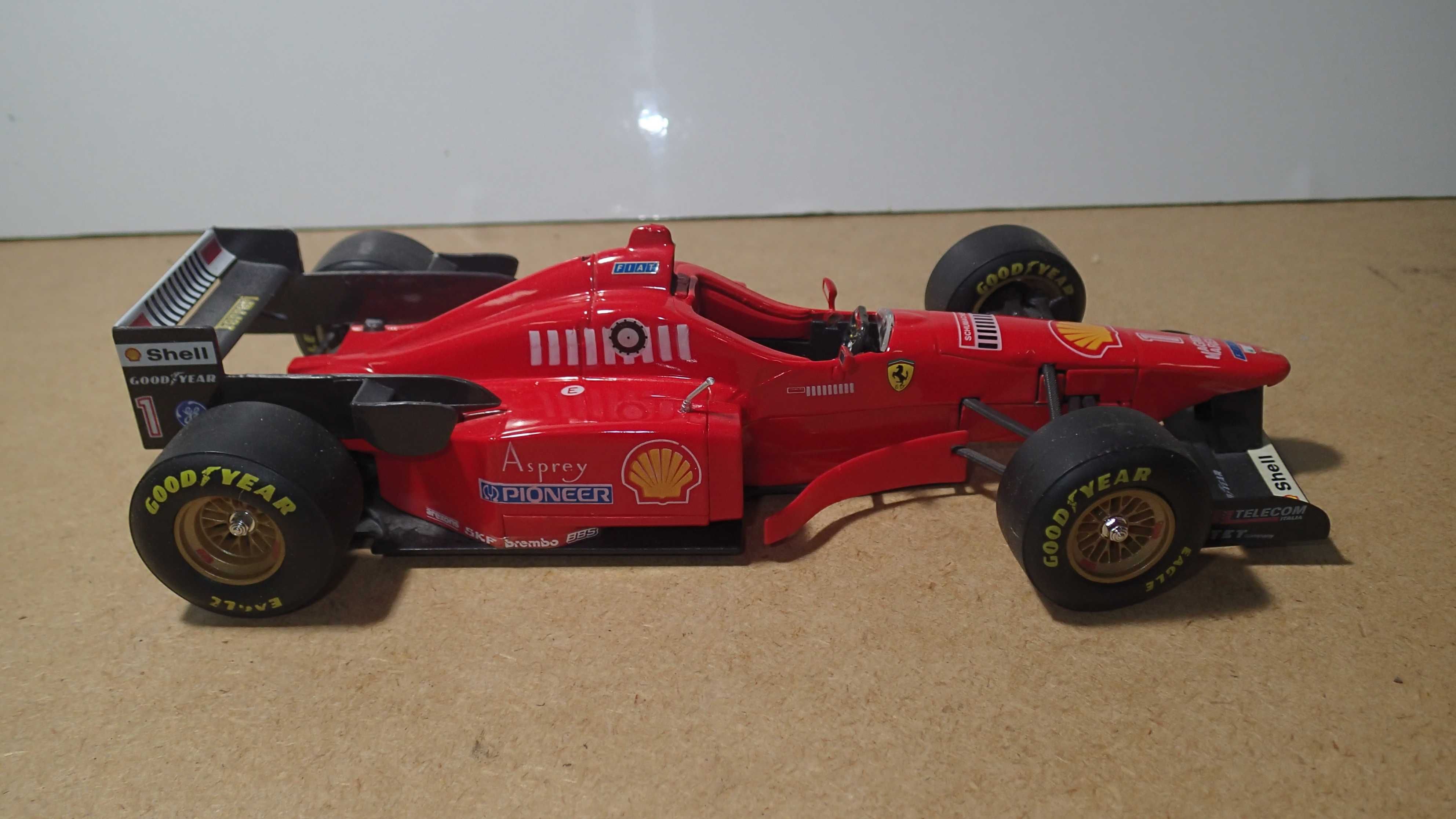 Miniatura Ferrari F310 (Maisto)