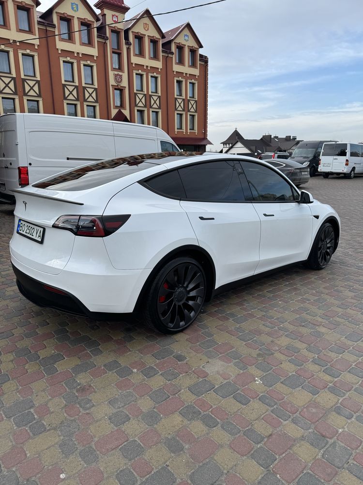 Tesla Model Y 2021 авто Тесла