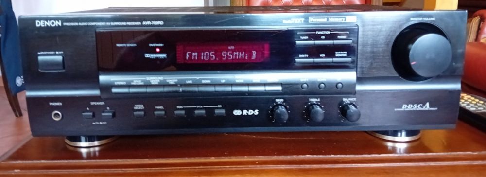 Denon AVR-700RD amplituner, kino domowe