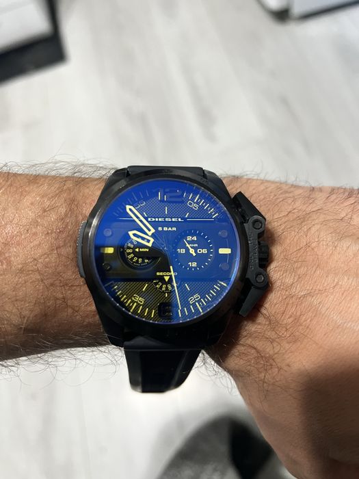 Продам свій годинник Diesel Ironside DZ4364
