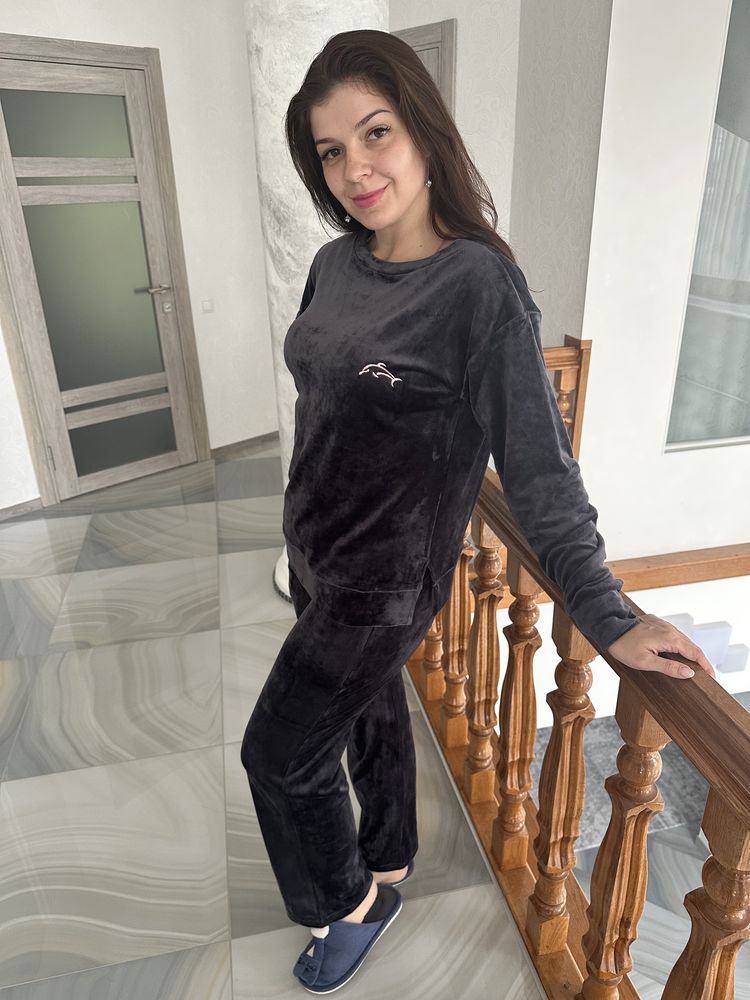 Велюровые костюмы для дома и не только. Большие размеры