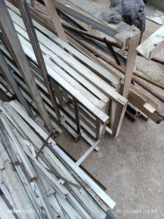 Стеллаж в разрезе