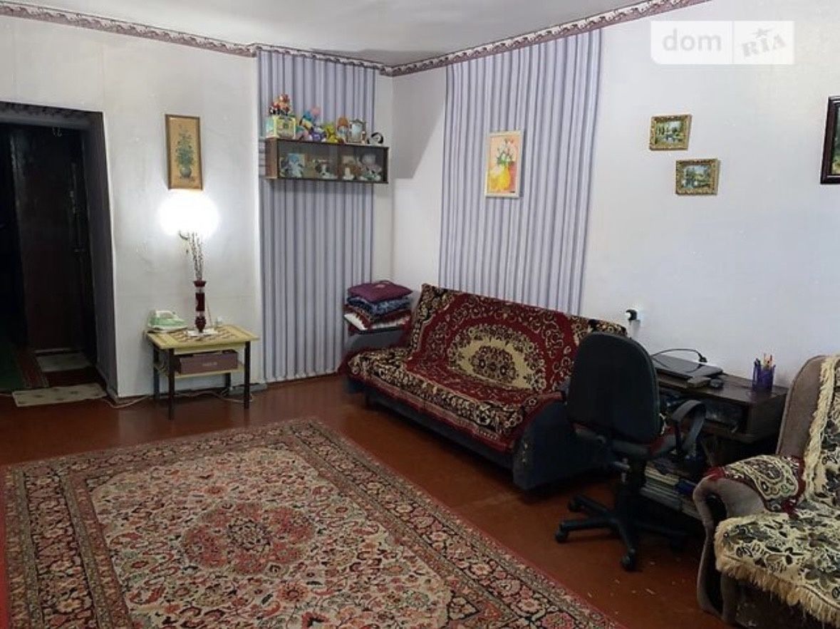 Продається  1-кімнатна квартира  ЦЕНТР.