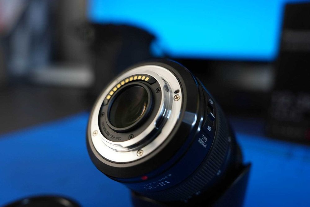 Об'єктив Panasonic Lumix G 12-35mm, f2.8, 2 версія, повний комплект.